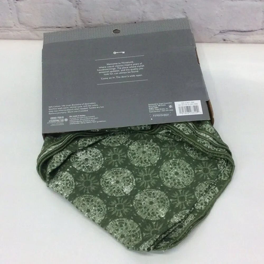 Threshold Tablecloth Throw Green Farmhouse Decor Country Chic 50”x50” Geometric